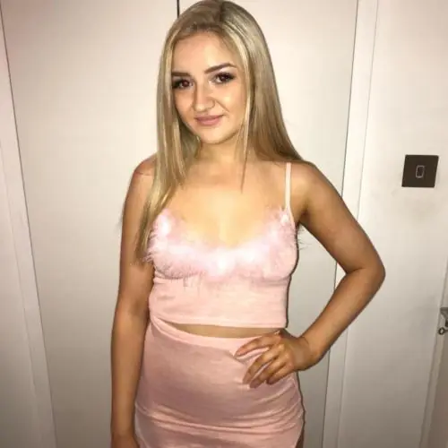 stillelaura image 1